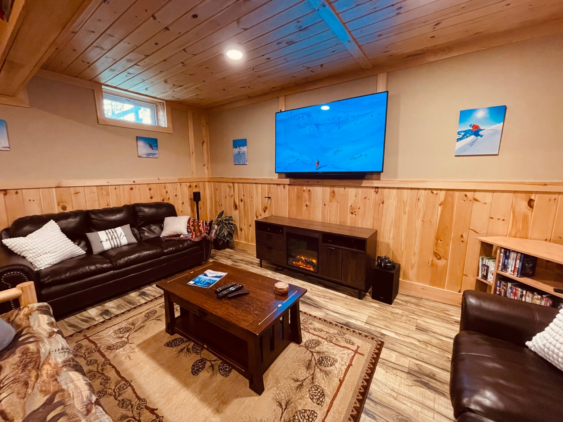 Wild Ausable Lodge, Jay NY — lodge interior