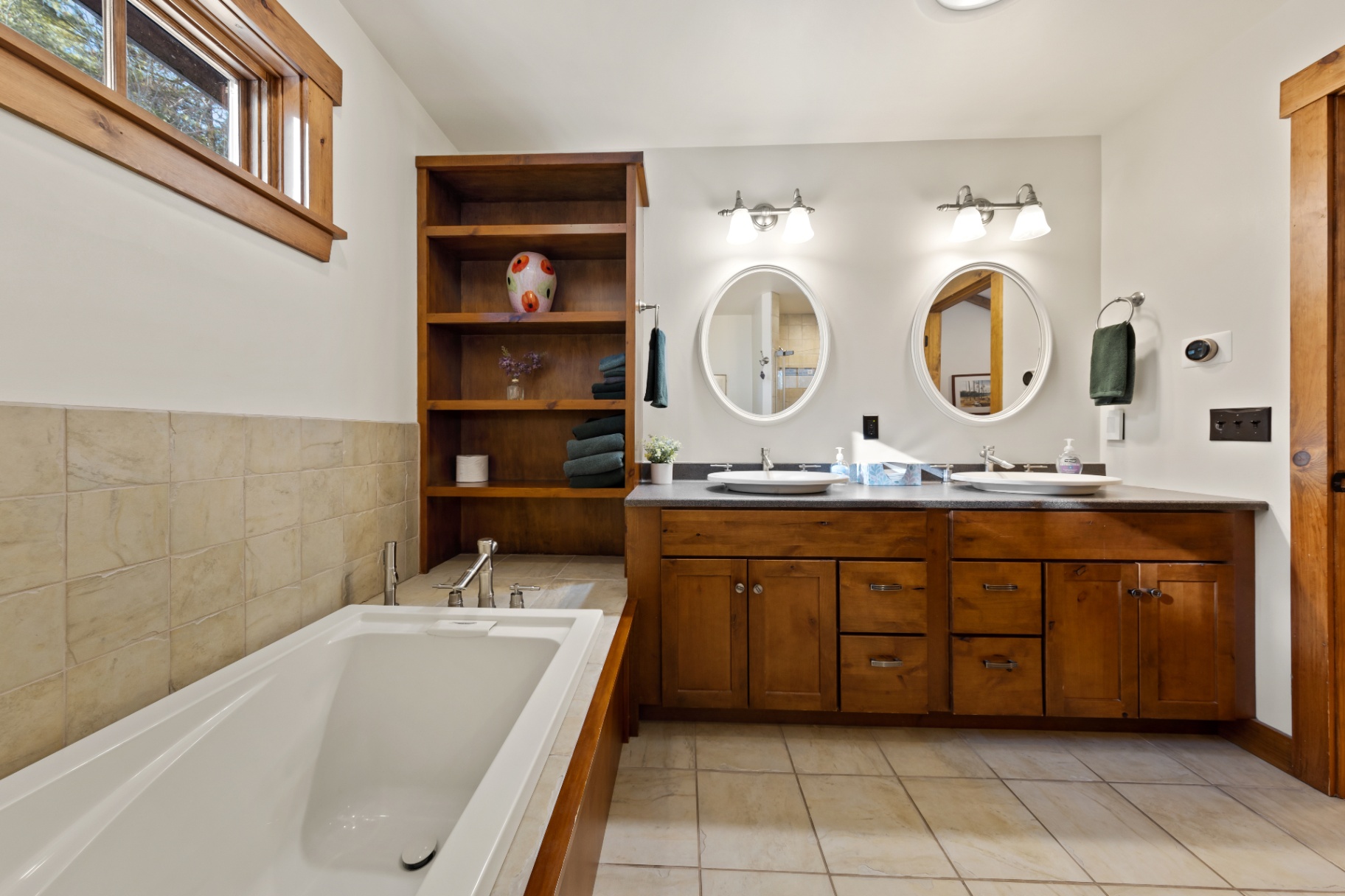 Wild Ausable Lodge, Jay NY — lodge interior