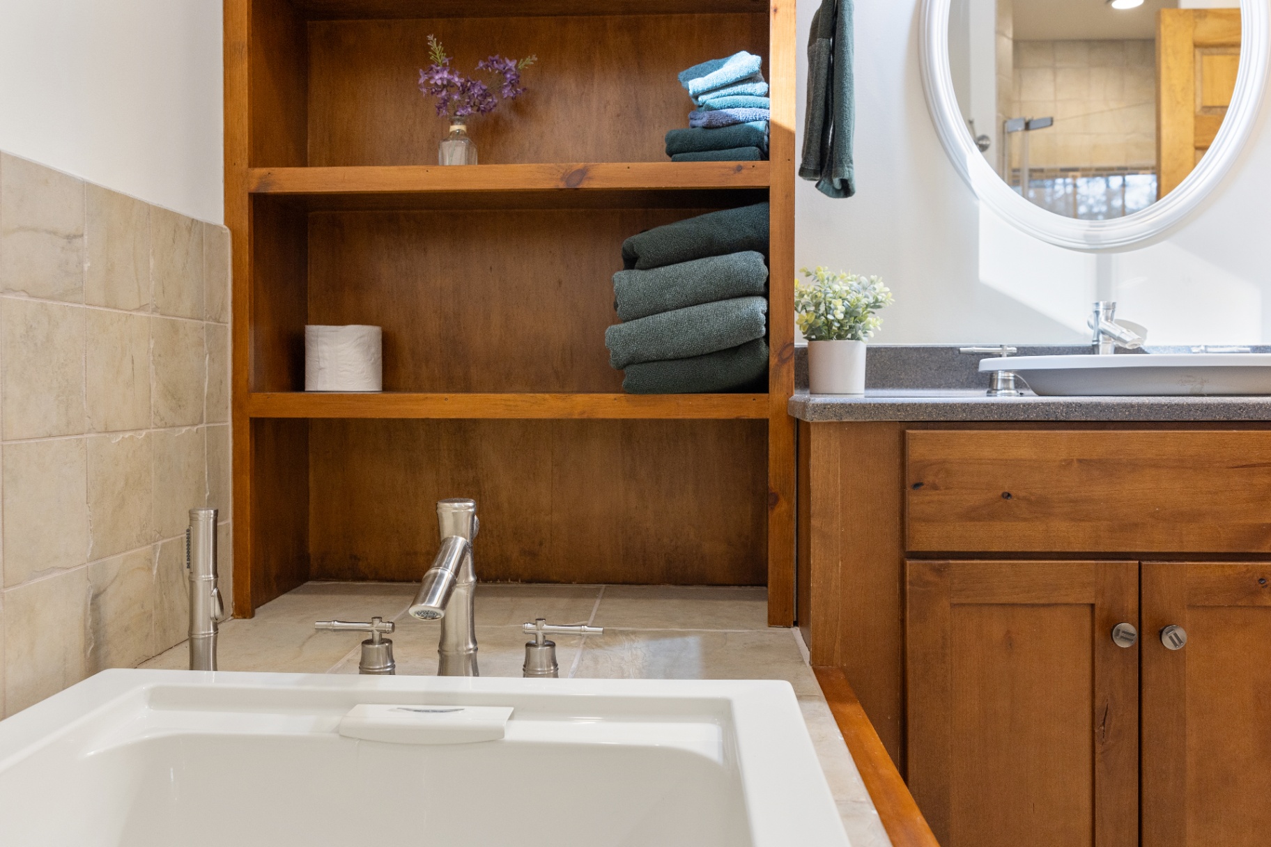 Wild Ausable Lodge, Jay NY — lodge interior